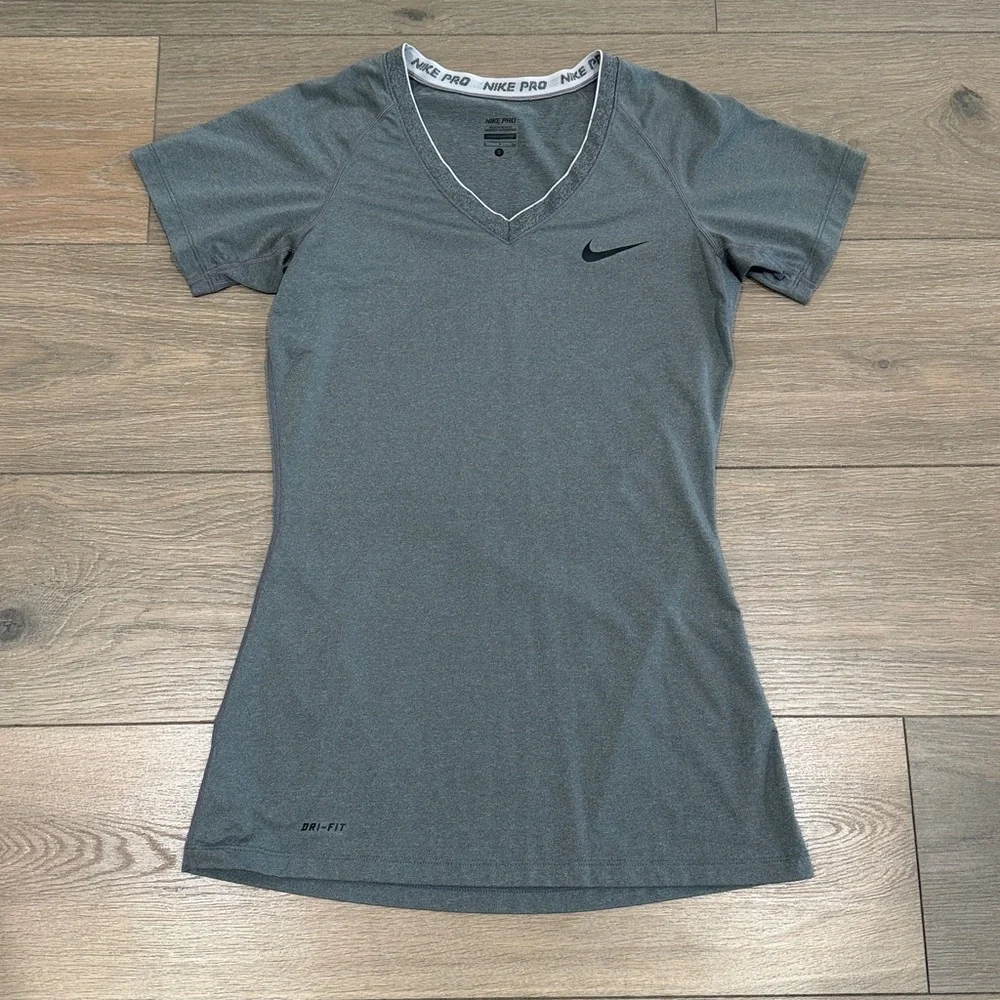 Nike excellent preowned